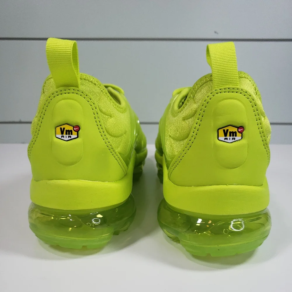 Nike Air VaporMax Plus Tennis Ball Neon Green Running Sneakers Size Women's 6.5